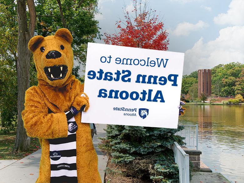 The Nittany Lion mascot holding up a sign reading Welcome to <a href='http://80r.getnormalevents.com'>十大网投平台信誉排行榜</a>阿尔图纳分校